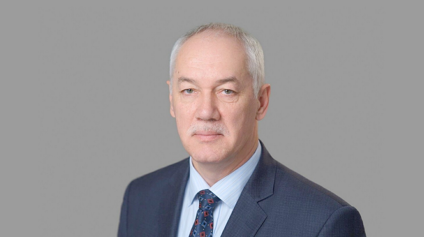 Уважаемые жители, депутаты всех созывов Думы города Владивостока! 21 июня ― день основания представительного органа приморской столицы